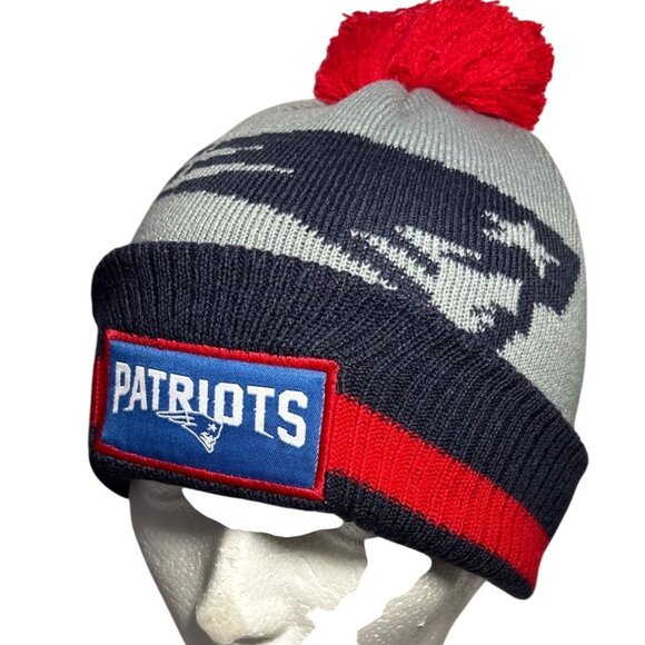New England Patriots Knit Beanie W/ Red Pom Bud Light NFL Football Black Gray - Picture 1 of 8